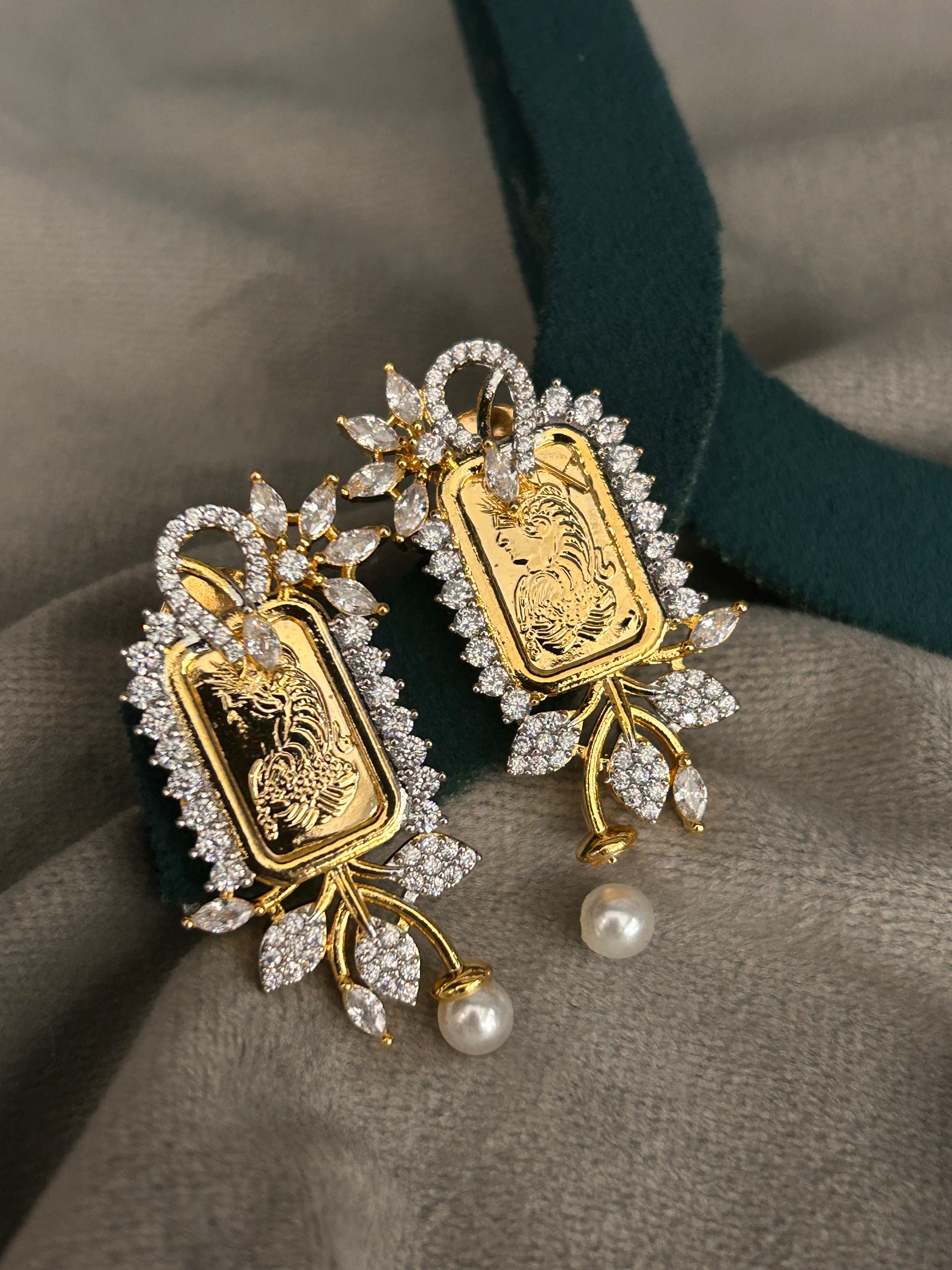 Ginni Peacock Royal Grace Pendant Set